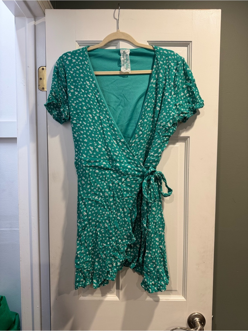 Sadie & sage Teal Floral wrap dress womens size LARGE